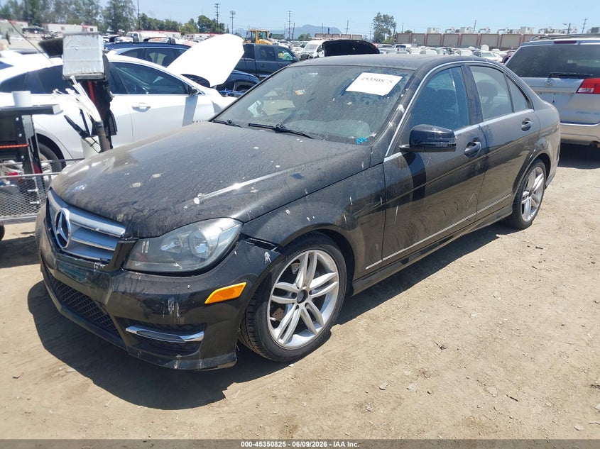 2013 Mercedes-benz VIN WDDGF4HB5DR271721 IAAI salvage auction — NORMAL WEAR, Salvage Title, sold $1,300 on 2026-07-08 (photo 2)