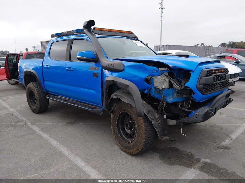 2019 Toyota Tacoma VIN 5TFCZ5AN5KX182976 IAAI salvage auction — RIGHT FRONT, Salvage (California), sold $15,000 on 2026-08-06 (photo 1)