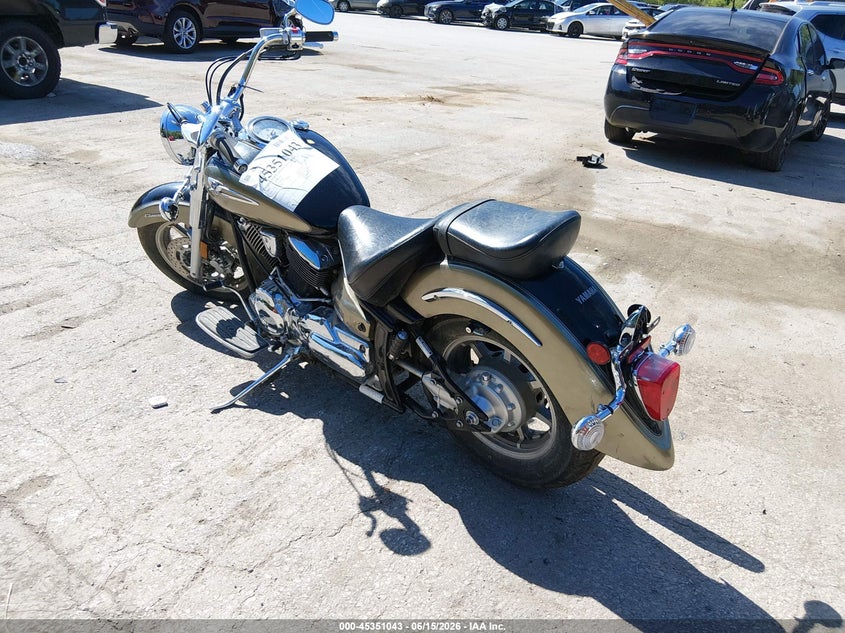 2005 Yamaha Xvs1100 VIN JYAVP11E75A064633 IAAI salvage auction — LEFT REAR, Salvage (Kansas), sold $1,150 on 2026-07-08 (photo 3)