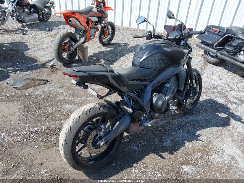 2024 Yamaha Mt VIN JYARN94E8RA001791 IAAI salvage auction — RIGHT SIDE, Mv-907A (New York), sold $4,400 on 2026-07-22 (photo 4)