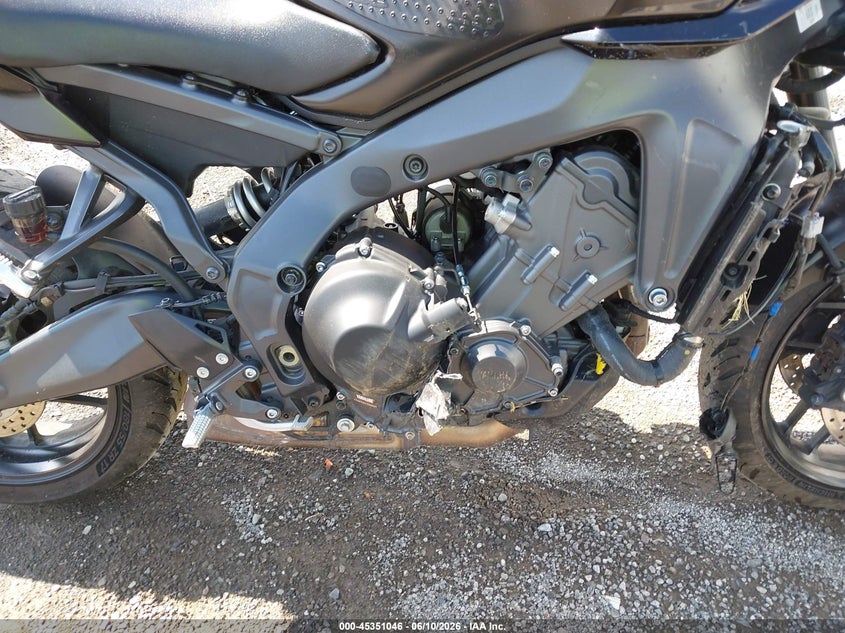 2024 Yamaha Mt VIN JYARN94E8RA001791 IAAI salvage auction — RIGHT SIDE, Mv-907A (New York), sold $4,400 on 2026-07-22 (photo 8)