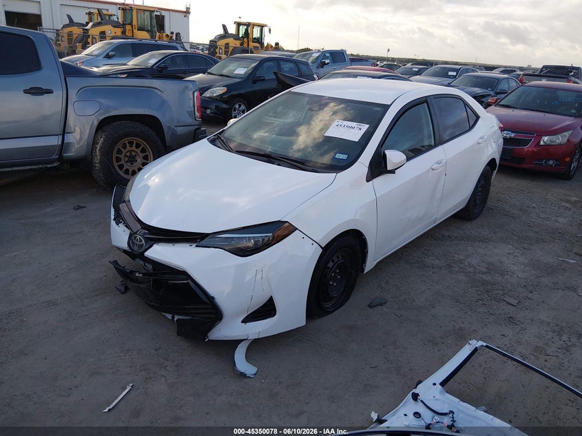 2018 Toyota Corolla VIN 5YFBURHE7JP823937 IAAI salvage auction — NORMAL WEAR, Original (Texas), sold $2,600 on 2026-07-21 (photo 2)