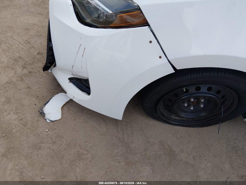 2018 Toyota Corolla VIN 5YFBURHE7JP823937 IAAI salvage auction — NORMAL WEAR, Original (Texas), sold $2,600 on 2026-07-21 (photo 6)