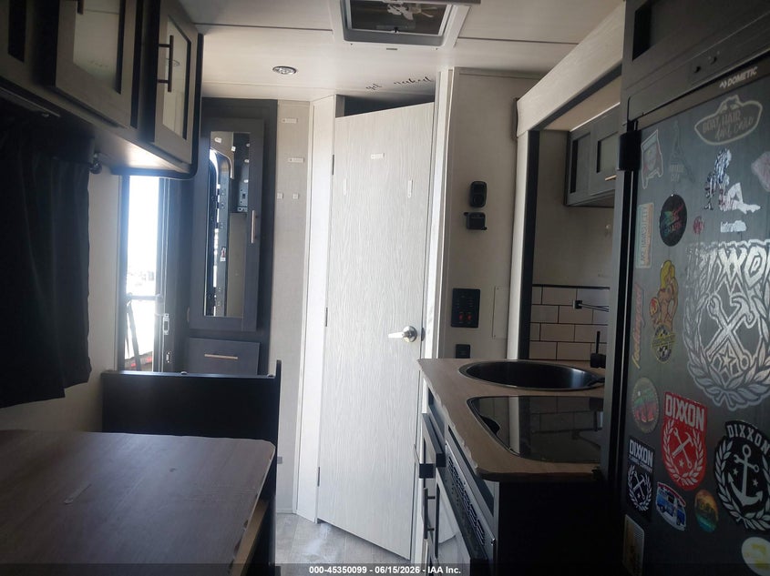 2024 Forest river Other VIN 5ZT2RPGC6RV026219 IAAI salvage auction — SIDE, Salvage (Arizona), sold $5,750 on 2026-07-07 (photo 8)