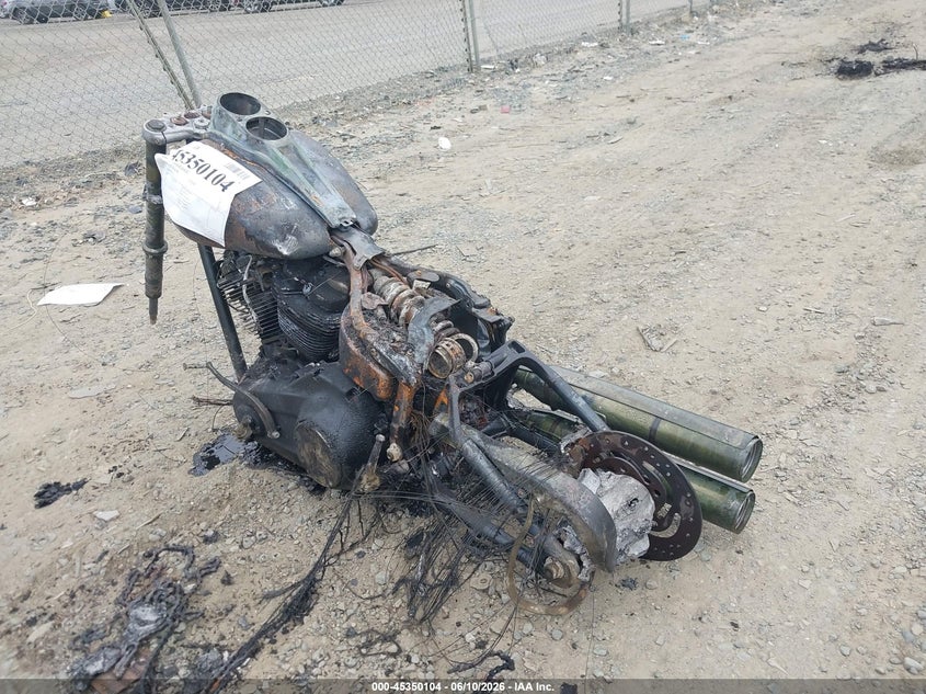 2019 Harley-davidson Low rider VIN 1HD1YNJ28KB041573 IAAI salvage auction — TOTAL BURN, Salvage Title, sold $25 on 2026-07-20 (photo 3)