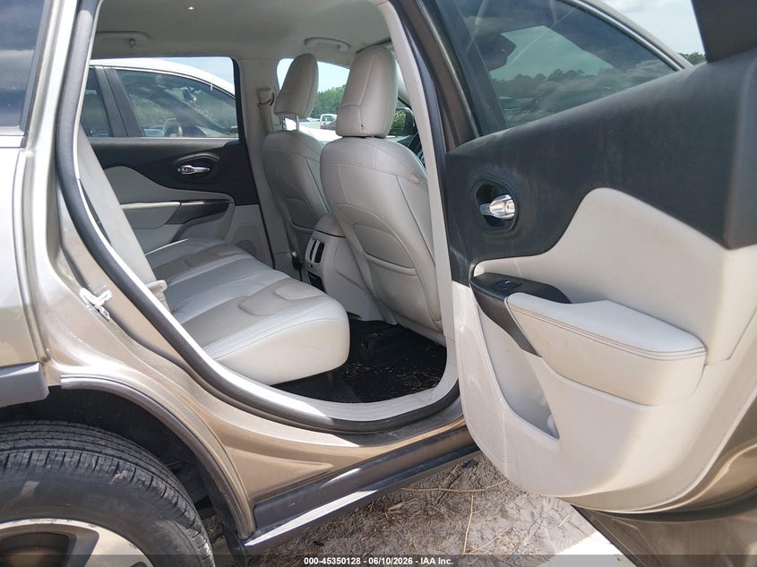 2019 Jeep Cherokee VIN 1C4PJLDB6KD325434 IAAI salvage auction — RIGHT FRONT, Clear (South Carolina), sold $3,000 on 2026-09-09 (photo 8)