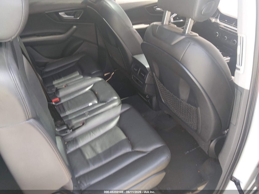 2017 Audi Q7 VIN WA1LAAF78HD042872 IAAI salvage auction — WATER/FLOOD, Salvage Title, sold $4,650 on 2026-07-19 (photo 8)