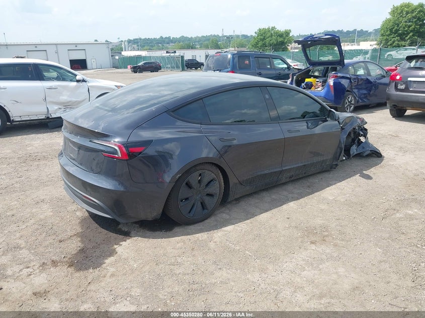 2024 Tesla Model 3 VIN 5YJ3E1EA8RF826454 IAAI salvage auction — RIGHT FRONT, Salvage Title, sold $9,900 on 2026-07-12 (photo 4)