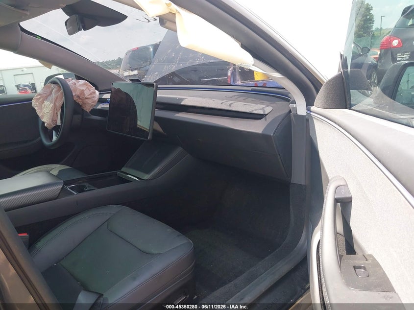 2024 Tesla Model 3 VIN 5YJ3E1EA8RF826454 IAAI salvage auction — RIGHT FRONT, Salvage Title, sold $9,900 on 2026-07-12 (photo 5)