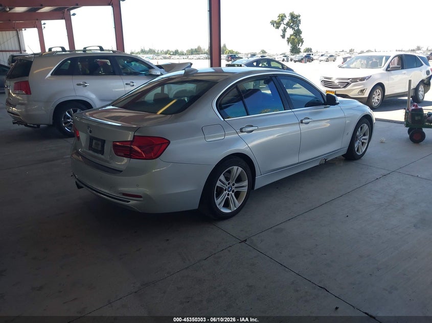 2017 BMW 3er VIN WBA8E1C38HA156953 IAAI salvage auction — NORMAL WEAR, Clear - Dealer Only (California), sold $1,500 on 2026-07-28 (photo 4)