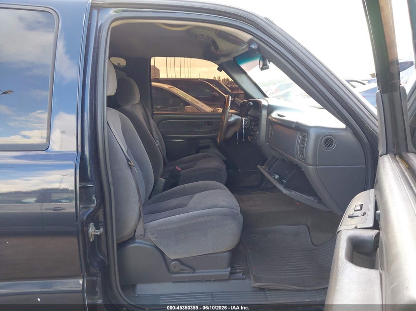 2005 Gmc Sierra 1500 VIN 2GTEC13T551392963 IAAI salvage auction — REPOSSESSION, Original (Texas), sold $975 on 2026-07-09 (photo 5)