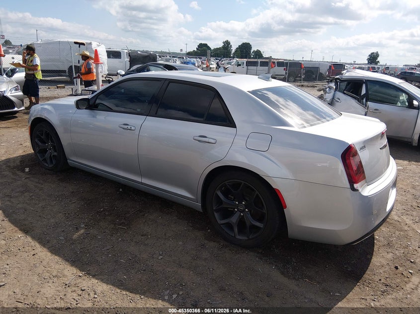 2022 Chrysler 300 VIN 2C3CCABG5NH167546 IAAI salvage auction — RIGHT SIDE, Salvage Title, sold $5,600 on 2026-07-22 (photo 3)
