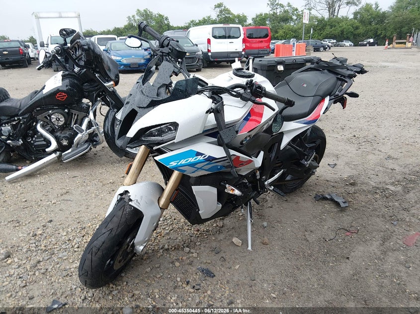 2023 BMW S 1000 VIN WB10E430XP6H54597 IAAI salvage auction — FRONT END, Salvage (Ohio), sold $7,150 on 2026-07-22 (photo 2)