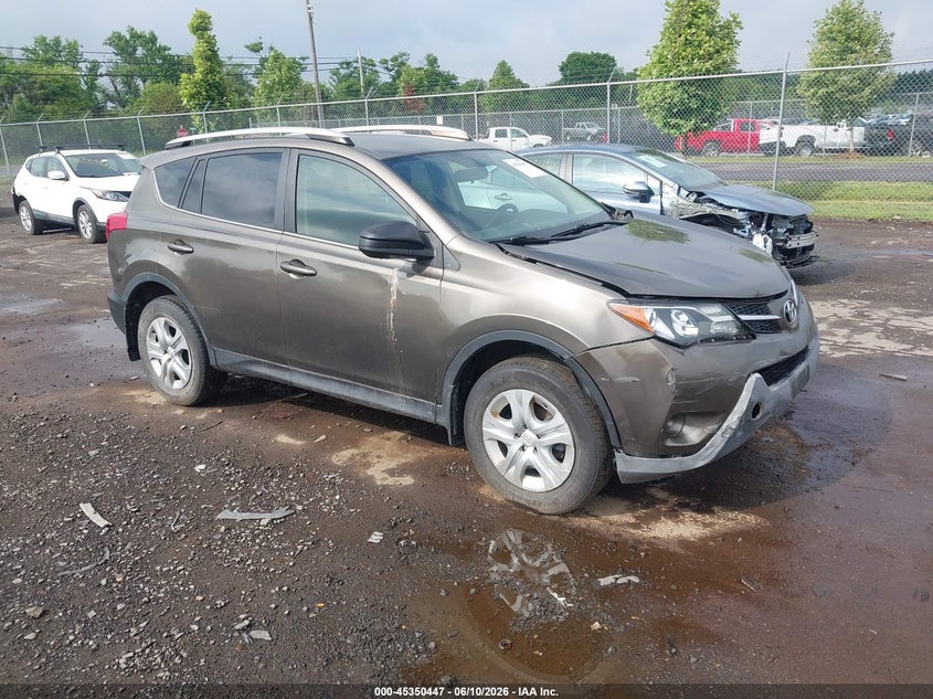 2015 Toyota Rav4 VIN JTMBFREV2FD097378 IAAI salvage auction — NORMAL WEAR, Clear (Virginia), sold $4,650 on 2026-07-14 (photo 1)