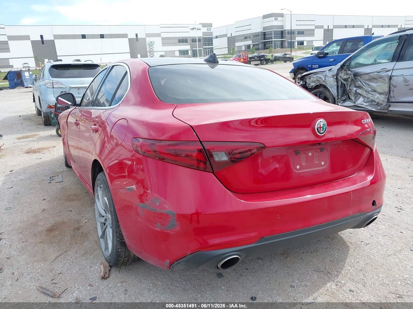 2018 Alfa romeo Giulia VIN ZARFAEBN9J7575354 IAAI salvage auction — FRONT & REAR, Salvage Title, sold $675 on 2026-08-18 (photo 3)