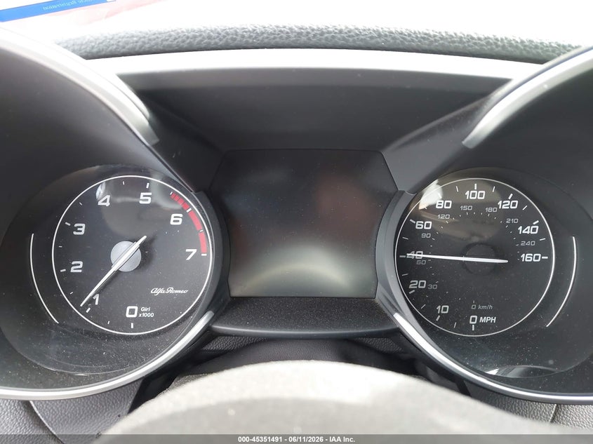 2018 Alfa romeo Giulia VIN ZARFAEBN9J7575354 IAAI salvage auction — FRONT & REAR, Salvage Title, sold $675 on 2026-08-18 (photo 7)