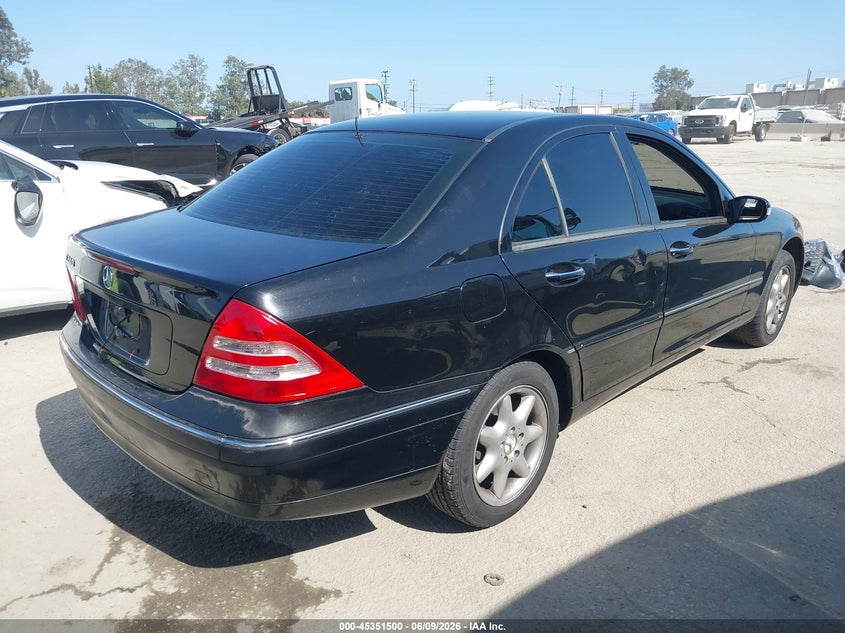 2002 Mercedes-benz C class VIN WDBRF61J12F175985 IAAI salvage auction — LEFT SIDE, Salvage (California), sold $325 on 2026-07-15 (photo 4)
