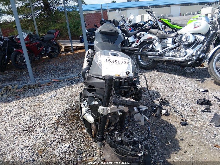 2025 Suzuki Gsx-r VIN JS1GN7FA3S7100669 IAAI salvage auction — FRONT END, Salvage (Pennsylvania), sold $1,700 on 2026-07-21 (photo 5)