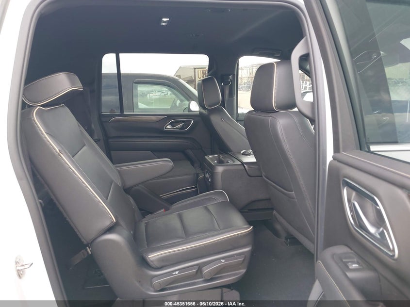 2022 Chevrolet Suburban VIN 1GNSCFKD5NR190326 IAAI salvage auction — UNKNOWN, Clear (Oklahoma), sold $23,675 on 2026-07-11 (photo 8)