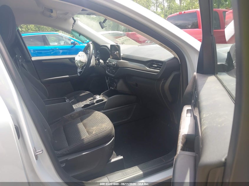 2025 Ford Escape VIN 1FMCU9GN1SUB66509 IAAI salvage auction — FRONT END, Salvage (Ohio), sold $3,300 on 2026-07-31 (photo 5)