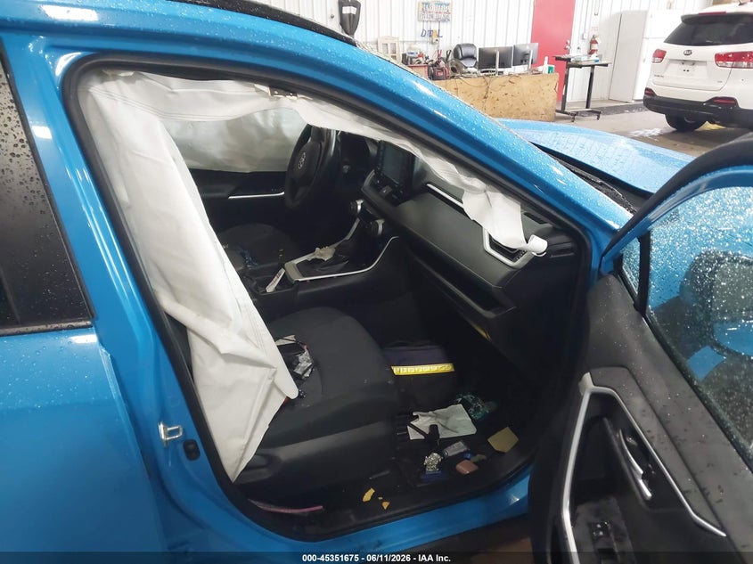 2021 Toyota Rav 4 VIN 2T3P1RFV4MW155221 IAAI salvage auction — BIOHAZARD/CHEMICAL, Salvage (Minnesota), sold $5,700 on 2026-08-16 (photo 5)