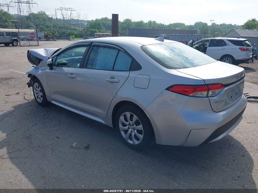 2021 Toyota Corolla VIN 5YFEPMAE2MP215572 IAAI salvage auction — FRONT END, Salvage (Pennsylvania), sold $2,850 on 2026-07-17 (photo 3)