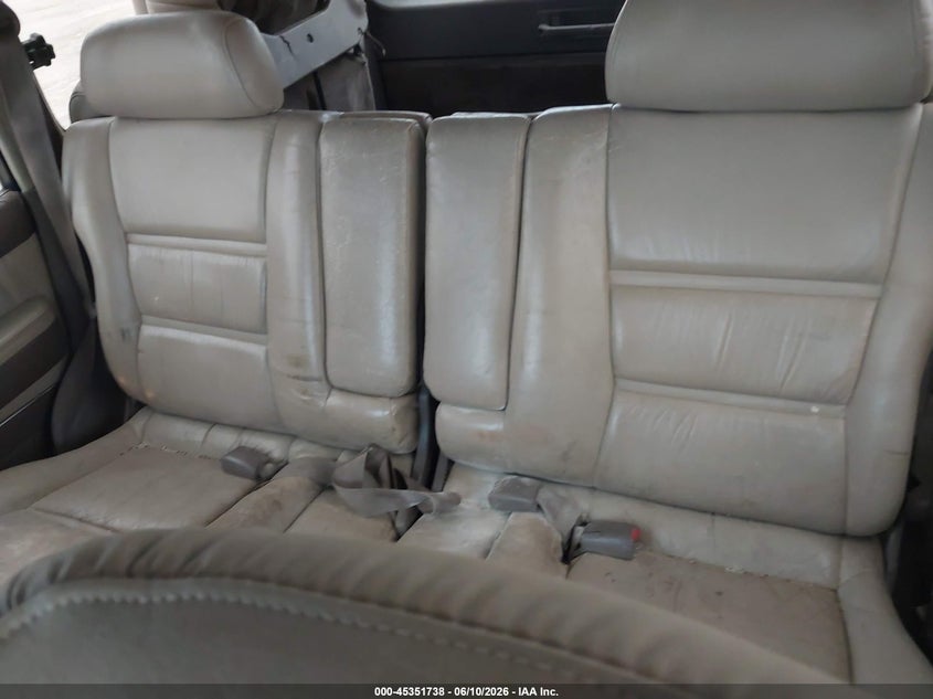 1996 Toyota Land cruiser VIN JT3HJ85J0T0143880 IAAI salvage auction — NORMAL WEAR, Clear-Endorsement (Wisconsin), sold $2,125 on 2026-07-28 (photo 8)