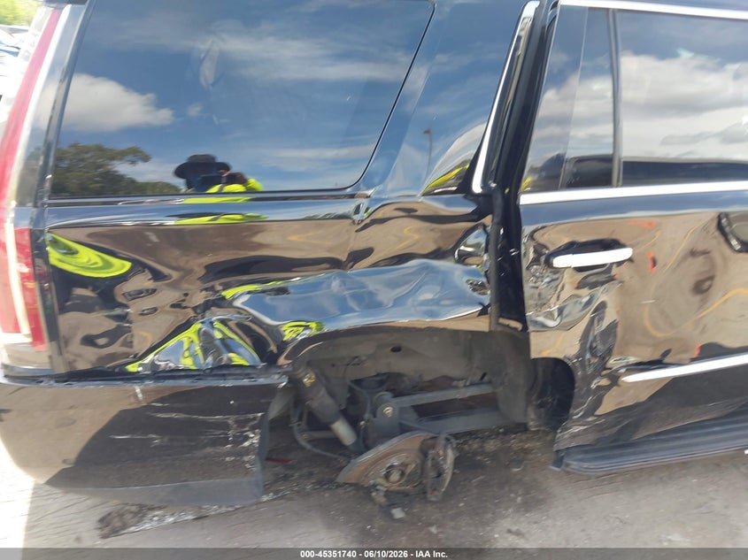 2019 Cadillac Escalade VIN 1GYS3BKJ2KR169155 IAAI salvage auction — RIGHT REAR, Rebuildable (Florida), sold $9,600 on 2026-07-29 (photo 6)
