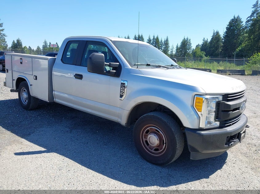 2017 Ford F-250 VIN 1FD7X2A65HEE21098 — IAAI salvage auction photo