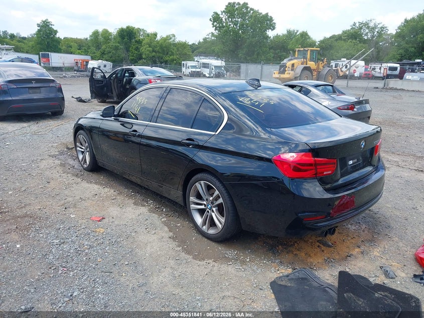 2017 BMW 3er VIN WBA8B9G59HNU48669 IAAI salvage auction — UNKNOWN, Salvage (Virginia), sold $1,925 on 2026-07-21 (photo 3)