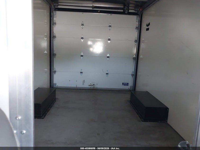 2017 Ford Transit-250 VIN 1FDYR5PM7HKB27953 IAAI salvage auction — NORMAL WEAR, Sf97 (New York), sold $10,600 on 2026-07-23 (photo 8)