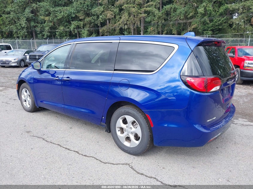 2018 Chrysler Pacifica VIN 2C4RC1H75JR276249 IAAI salvage auction — NORMAL WEAR, Sf97 (Washington), sold $525 on 2026-07-29 (photo 3)