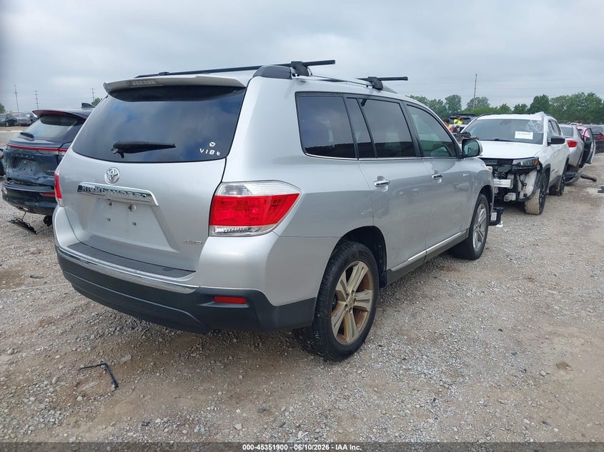 2013 Toyota Highlander VIN 5TDDK3EH9DS235334 IAAI salvage auction — NORMAL WEAR, Clear (Tennessee), sold $3,175 on 2026-07-08 (photo 4)