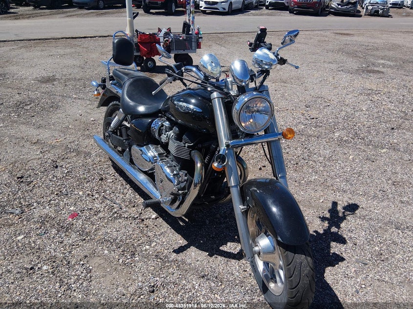 2013 Triumph motorcycle America VIN SMT905RNXDT576414 IAAI salvage auction — SIDE, Salvage (Utah), sold $425 on 2026-07-07 (photo 1)