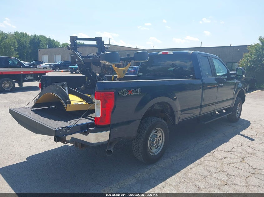 2019 Ford F-350 VIN 1FT8X3B66KED55844 IAAI salvage auction — NORMAL WEAR, Sf97 (New York), sold $26,500 on 2026-07-23 (photo 4)