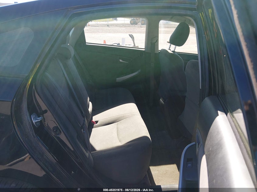 2014 Toyota Prius VIN JTDKN3DU0E0380151 IAAI salvage auction — REAR END, Salvage (Illinois), sold $900 on 2026-07-28 (photo 8)