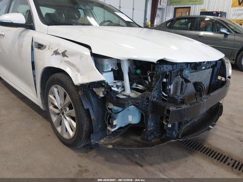 2016 Kia Optima VIN 5XXGU4L30GG051894 IAAI salvage auction — FRONT END, Salvage (North Dakota), sold $1,400 on 2026-07-23 (photo 6)