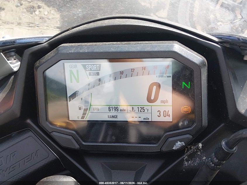 2025 Kawasaki VIN ML5ZXCS14SDA43002 IAAI salvage auction — SIDE, Salvage (Pennsylvania), sold $875 on 2026-07-28 (photo 7)