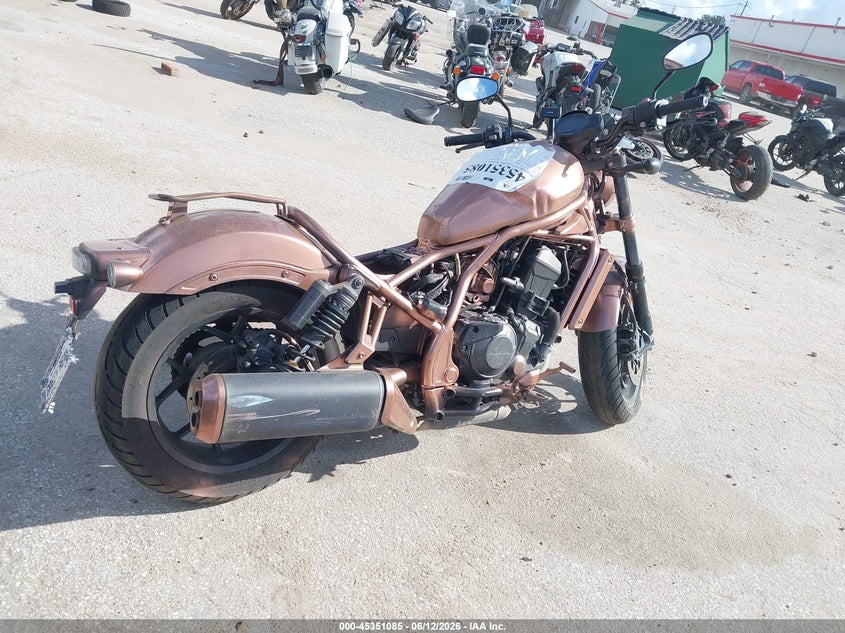 2024 Honda Cm VIN JH2SC830XRK300664 IAAI salvage auction — THEFT, Salvage (Texas), sold $1,850 on 2026-07-09 (photo 4)