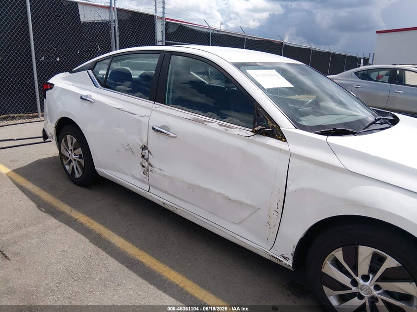 2020 Nissan Altima VIN 1N4BL4BV5LC208383 IAAI salvage auction — SIDE, Salvage Title, sold $2,250 on 2026-07-25 (photo 6)