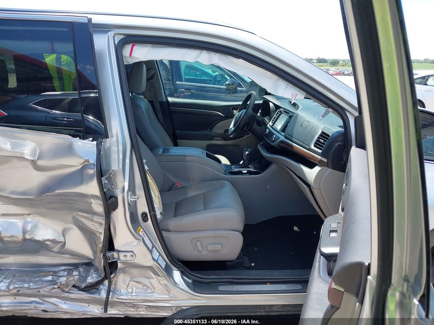 2016 Toyota Highlander VIN 5TDDKRFH2GS248464 IAAI salvage auction — SIDE, Salvage (Nebraska), sold $6,375 on 2026-07-30 (photo 5)