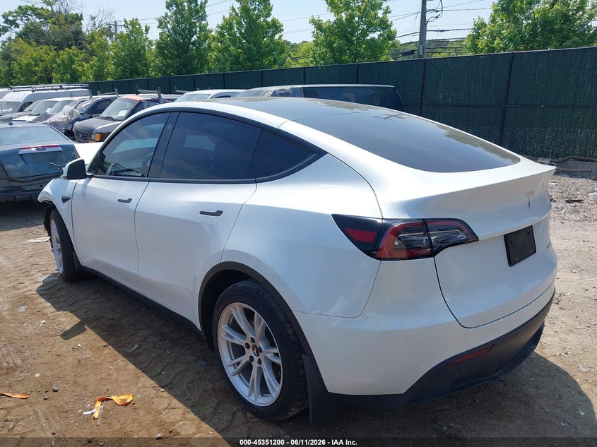 2023 Tesla Model y VIN 7SAYGDEEXPA083877 IAAI salvage auction — FRONT END, Salvage Title, sold $9,000 on 2026-07-23 (photo 3)