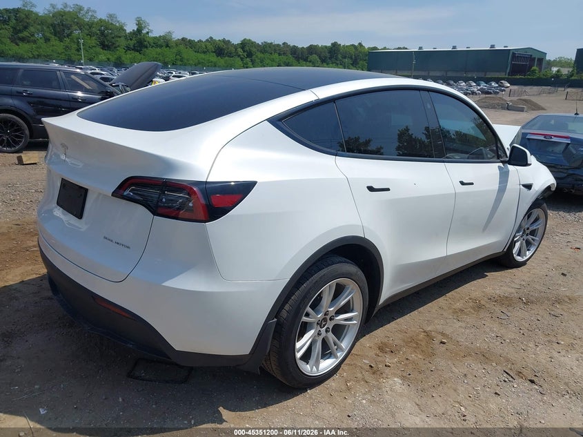 2023 Tesla Model y VIN 7SAYGDEEXPA083877 IAAI salvage auction — FRONT END, Salvage Title, sold $9,000 on 2026-07-23 (photo 4)