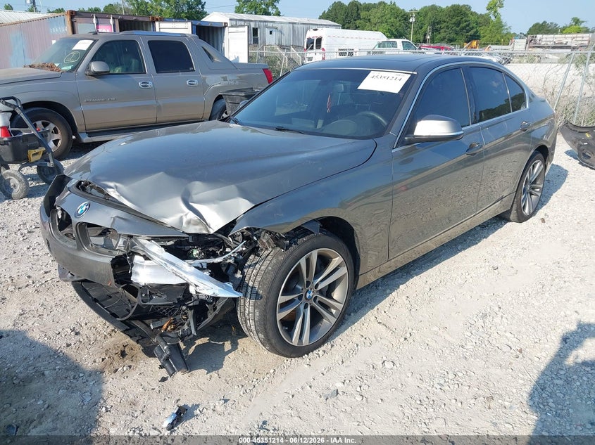 2016 BMW 3er VIN WBA8B7G59GNT70610 IAAI salvage auction — FRONT END, Wait Title, sold $5,700 on 2026-08-18 (photo 2)