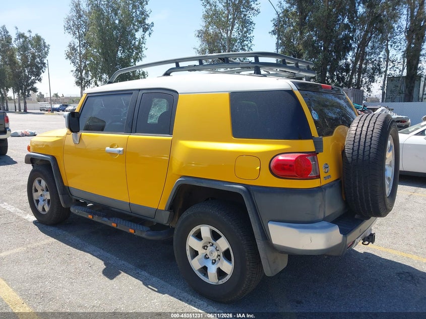 2007 Toyota Fj cruiser VIN JTEBU11FX70024253 IAAI salvage auction — FRONT END, Salvage (California), sold $3,350 on 2026-07-21 (photo 3)
