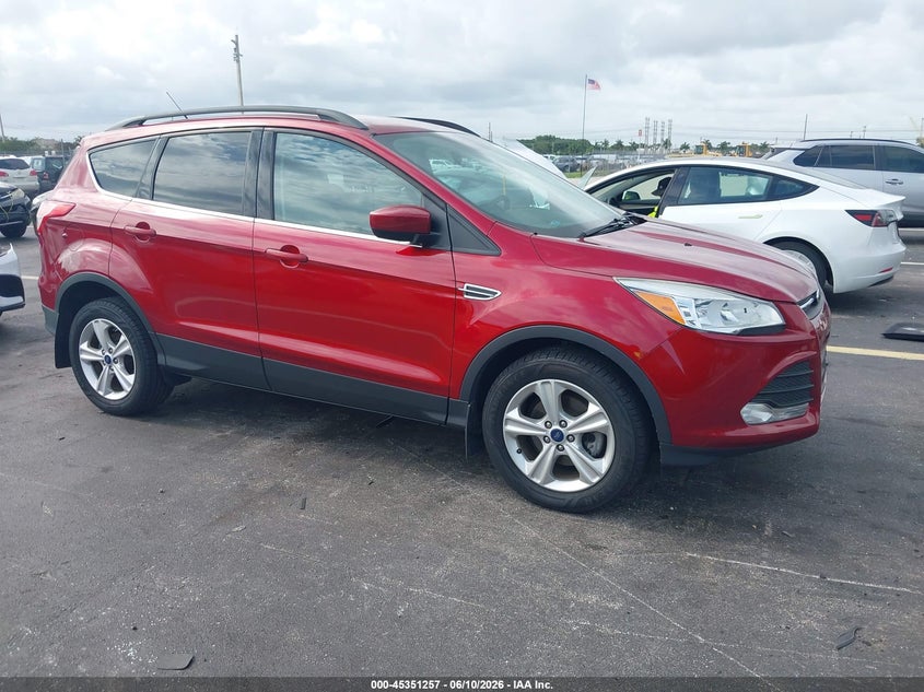 2016 Ford Escape VIN 1FMCU0GX2GUC35700 IAAI salvage auction — FRONT & REAR, Salvage Title, sold $2,300 on 2026-07-25 (photo 1)