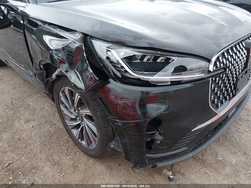 2025 Lincoln Aviator VIN 5LM5J0XC9SGL17362 IAAI salvage auction — FRONT & REAR, Salvage (Illinois), sold $17,800 on 2026-08-01 (photo 6)