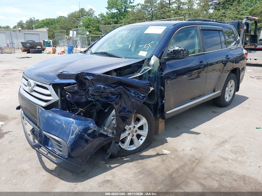 2011 Toyota Highlander VIN 5TDBK3EH8BS077847 IAAI salvage auction — LEFT FRONT, Salvage (Georgia), sold $2,100 on 2026-08-01 (photo 2)