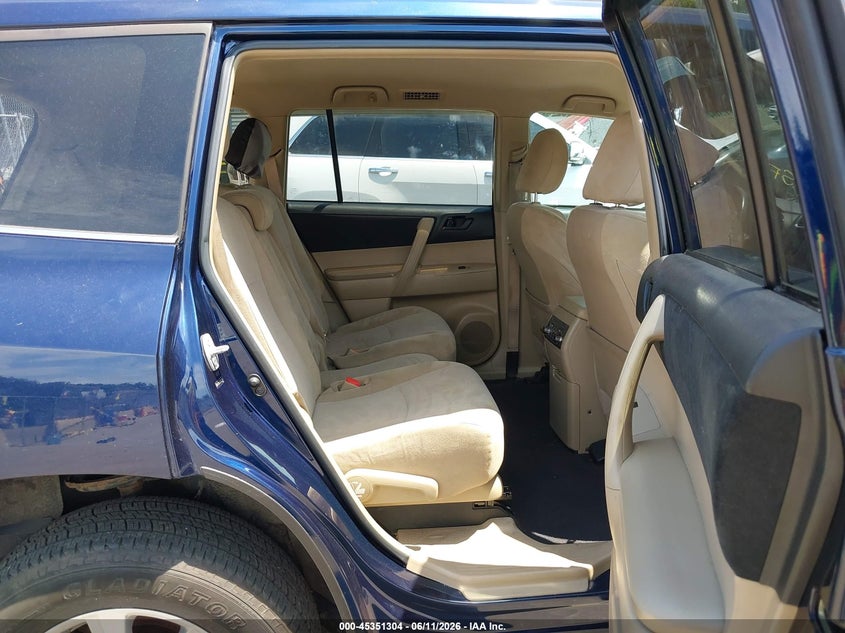 2011 Toyota Highlander VIN 5TDBK3EH8BS077847 IAAI salvage auction — LEFT FRONT, Salvage (Georgia), sold $2,100 on 2026-08-01 (photo 8)