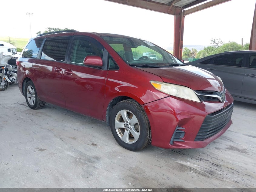 2018 Toyota Sienna VIN 5TDKZ3DC0JS906717 IAAI salvage auction — NORMAL WEAR, Clear (Florida), sold $2,800 on 2026-07-21 (photo 1)